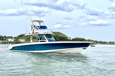 38' Boston Whaler 2021 Yacht For Sale